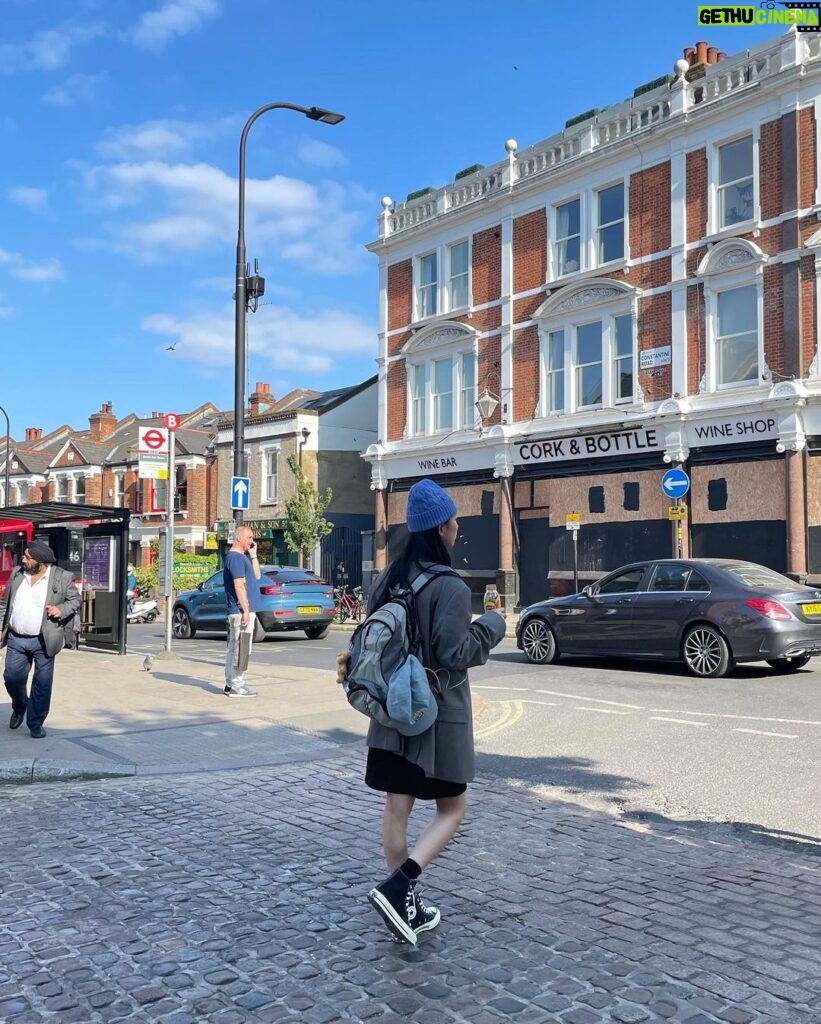 Bae Suzy Instagram - 런던에서 2 Hamsptead Heath, London