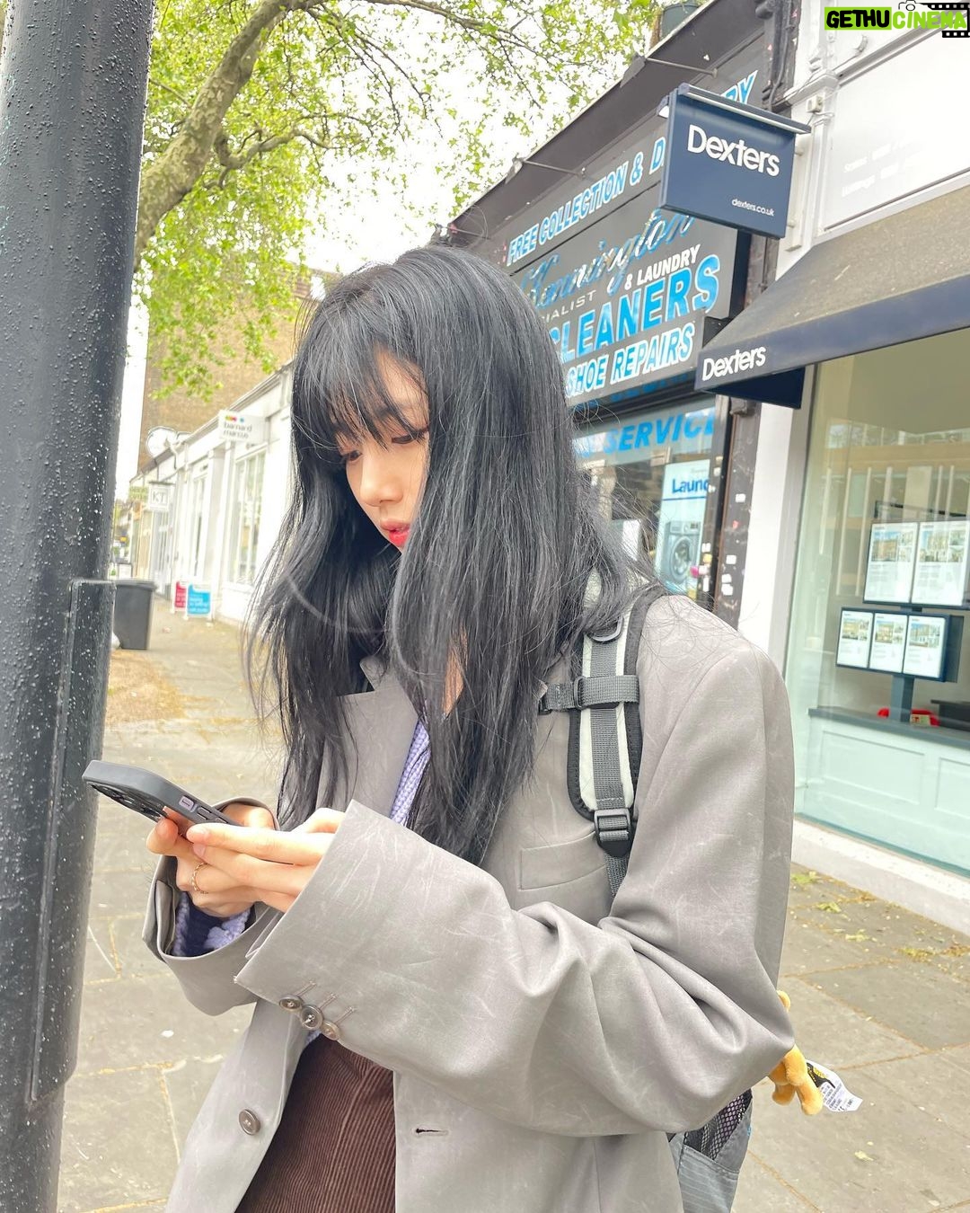 Bae Suzy Instagram - 런던에서 2 Hamsptead Heath, London