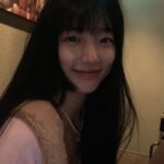 Bae Suzy Instagram - 셀카 오랜만 😚