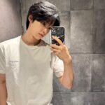 Baek Seo Hoo Instagram - ⠀⠀ 근황🖐