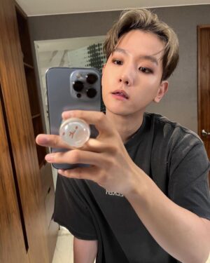 Baekhyun Instagram - 🇲🇽🫶🏻😘