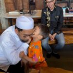 Baim Wong Instagram - Kiss Ustad Adi 🤍 Terima kasih untuk sharing ilmunya hari ini 😊