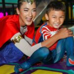 Baim Wong Instagram - Di ulang tahun Kiano kemarin, yang happy gak cuma anak anak, mama papanya juga seneng banget, bisa puas main bareng.. Kiano sama Kenzo jg gak bisa diem main terus bosque.. Makasih ya @superpark_indo udah bikin semua happy di akhir tahun 🎉🎉