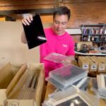 Baim Wong Instagram - Gua jual Ipad harga eceran 😂👍 Siap2 ibu2, adek2, bapak2, dan muda mudi Indonesia.. Ada yg mau nitip dari skrg?? 🤣🤣 Gua yakin abis cepet ini