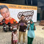 Baim Wong Instagram - Dulu pernah janji sama 1 keluarga ini, kalau nanti udah buka, makan aja ya kalau mau, ga usah bayar. Kemaren ga sengaja ketemu, saya langsung nanya, kalian udah makan blm? Udah pak, saya kebetulan makan tiap hari disini. Gpp kan pak? Gpp dong ❤️