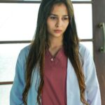 Baim Wong Instagram - Lama yaa ?? Sabar yaa, i love u pemain2 yg cakeps dan cantiks. Tapi baru ngedit seperempatnya, film ini SUPER DUPER Hmmmmm... KERENN BANGETT 😲😲 !! Pemain2 disini kenapa pada pinter sih aktingnya ???? Pasti karena sutradaranya menawan dan mempesona yaaa 😎😎😎 Atau karena kita syuting sehat ya , ga pernah pulang pagi. 🙈🙈🙈🙈🙈😝😝😝😝😝💙💙💙💙 Lembayung