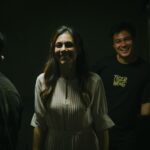 Baim Wong Instagram - Lama yaa ?? Sabar yaa, i love u pemain2 yg cakeps dan cantiks. Tapi baru ngedit seperempatnya, film ini SUPER DUPER Hmmmmm... KERENN BANGETT 😲😲 !! Pemain2 disini kenapa pada pinter sih aktingnya ???? Pasti karena sutradaranya menawan dan mempesona yaaa 😎😎😎 Atau karena kita syuting sehat ya , ga pernah pulang pagi. 🙈🙈🙈🙈🙈😝😝😝😝😝💙💙💙💙 Lembayung