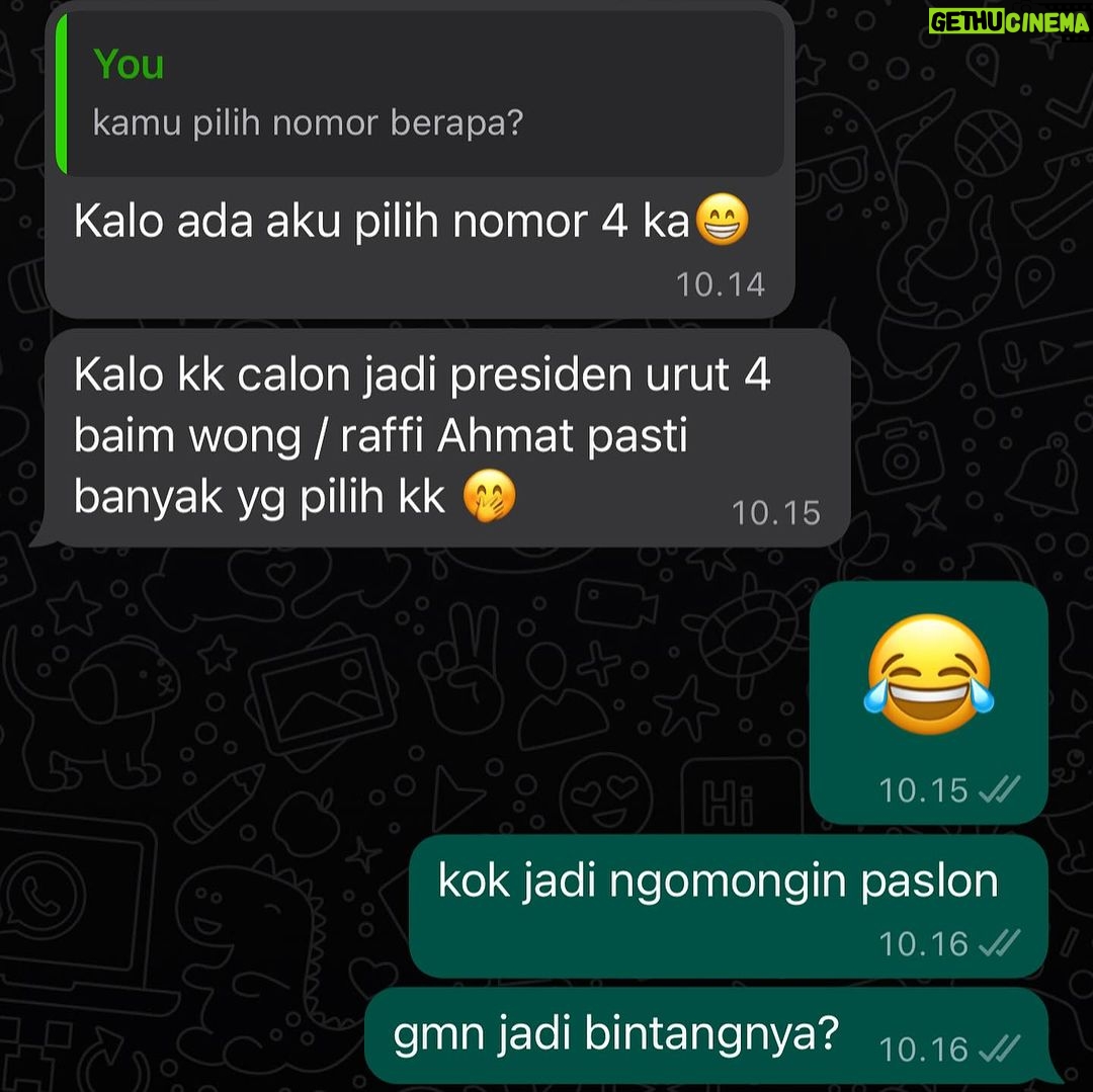 Baim Wong Instagram - Gara2 debat presiden. Anjay kasian tokonya. Tapi lampunya bagus ! ⭐️⭐️⭐️⭐️⭐️