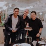Baim Wong Instagram - Merhatiin cara kerjanya, visinya yg besar, dan tidak pernah membeda2kan status sosial sesorang, sangat memanusiakan manusia. Pak ET salah satu mentor terbaik saya. Gas trus 💙 @smpertamina Musim ini tambah berat, tapi kita tambah seneng !! Kalau aman2 aja, ga bikin diri kita lebih baik. Gas IBL 2024 🔥💪 13 Januari 2024