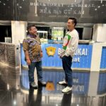 Baim Wong Instagram - Langsung aja ke Bea Cukai nya. Kalau ga salah, ngapain takut 😁 Bukti2 jg dibawa ke bea cukai. Eh tapi kalau ga rame beritanya, saya ga akan kenal sama Direktur Bea Cukai Pak Nirwala ❤️ Semua staff disana baik bgt, kantor rasa rumah 😍