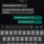 Baim Wong Instagram - Geblek bener,mendadak nge hang hp gua semalem ! Semua minta ipad 😂🤣 26 Desember 2023, jam 8 malem bakal live di Shopee! Ini bukan iklan yaaa 😎 Awas ya dijadiin penipuan2 lagii 😭😭 Dosa lu yg nipu2 pake nama guaa! Minta maap sini. Ga minta maap, di akhirat gua kaga maapin lu !!! Pilih mana ? 😇