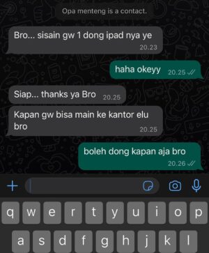 Baim Wong Instagram - Geblek bener,mendadak nge hang hp gua semalem ! 
Semua minta ipad 😂🤣

26 Desember 2023, jam 8 malem bakal live di Shopee!
Ini bukan iklan yaaa 😎

Awas ya dijadiin penipuan2 lagii 😭😭
Dosa lu yg nipu2 pake nama guaa! 
Minta maap sini.
Ga minta maap, di akhirat gua kaga maapin lu !!! 
Pilih mana ? 😇
