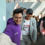Baim Wong Instagram - Seseneng itu kalau lagi syuting Bus Jutawan. Ga ada beban, kepengennya nolong sebanyak2nya org😍🤍 Setiap hari jam 3 sore di Rcti @tiger.wongentertainment production 📸 @martinusmunindra