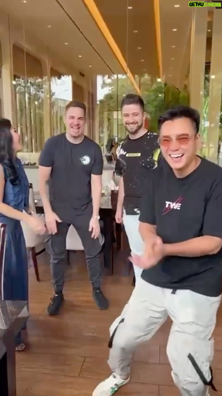 Baim Wong Instagram - Lawan juara dunia no 1 ni bos 🔥🔥👍👍 Nanti malem live yaa di tiktok sama Youtube !!!