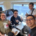 Baim Wong Instagram - Belajar dari yg menurut saya terbaik 🔥💙 Terima kasih waktunya Pak @ridwankamil , @jabarano_coffee makanannya enak bangettt 😍