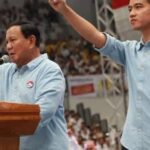 Baim Wong Instagram - Kemaren banyak banget yg pingsan, semoga semua baik2 aja selesai kampanye. Dan untuk paslon sebelah jg, semoga semua lancar dan baik2 saja. Jangan ada saling benci, ingat kita satu rumpun. NKRI 🇮🇩💙