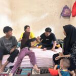 Baim Wong Instagram - Ini anak2nya ibu Nurlela, semua ada 4. Ada Rangga, Putri, Nilam, dan Jihad Maulana. Tangisan Rangga anak paling kecil, yang membuat Ibu Nurlela tetap mau hidup. Sakitnya itu sangat luar biasa mas, tp ketika mendengar tangisan Akbar, sakit itu pun hilang seketika, yg ada hanya doa untuk bisa merawat Rangga.