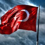 Barış Arduç Instagram – 15 Temmuz şehitlerini rahmetle anıyorum. Sebep olanları lanetliyorum. #darbeyehayır 🇹🇷