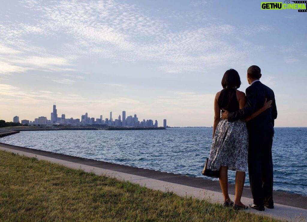 Barack Obama Instagram - There's no place like Chicago! Michelle and I are thrilled to have the Democratic National Convention return to our hometown next year.