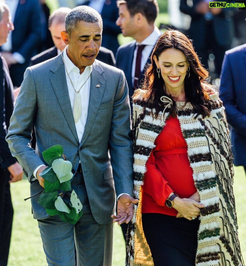 Barack Obama Instagram - Prime Minister @JacindaArdern has guided New Zealand through crises and seized opportunities by leading with foresight, integrity and empathy. Her country is better off because of her remarkable leadership—and the rest of us are too.