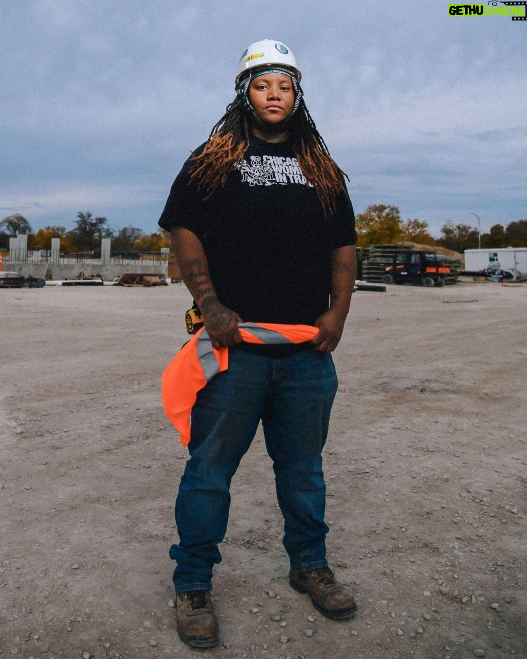 Barack Obama Instagram - For Women's History Month, I wanted to share the stories of Cary Shaw and Sharika Harris—two women who've been working to build the Obama Presidential Center on the South Side of Chicago. I had a chance to meet them last year during a visit to the site. Cary grew up in the neighborhood where the Center is being built, and is working on concrete construction. She “loves walking into work everyday” and is proud of the work she’s doing. Sharika grew up on the West Side of Chicago, and worked as a plumber on the Center. She “loves being part of a project from beginning to end” and hopes the Center will allow people to see new possibilities and dream bigger. Both Cary and Sharika trained with the @ChicagoWomenInTrades, which is part of the @ObamaFoundation’s We Can Build It consortium—an initiative to get more local residents across Chicago involved in the trades. I’m so proud of Cary, Sharika, and all the talented tradespeople working on the Obama Presidential Center.