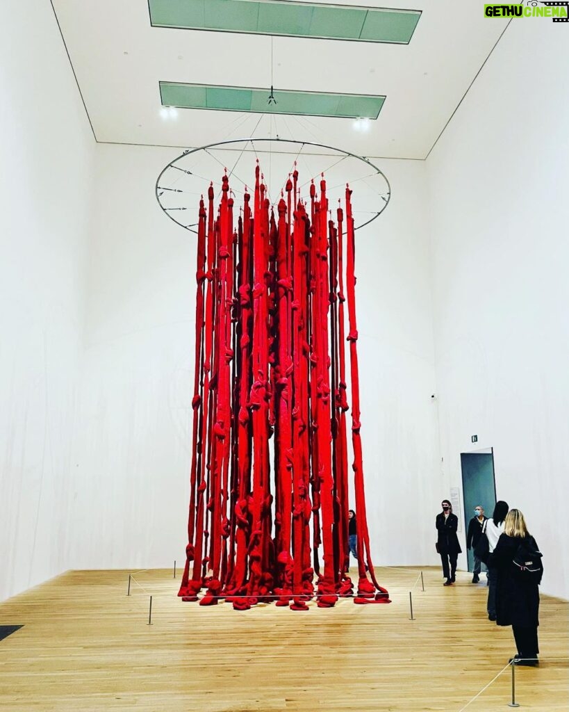 Baran bo Odar Instagram - Sunday off. Spent my time at the @tate. Still one of the best art museums in the world.