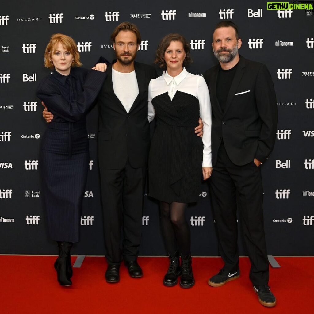 Baran bo Odar Instagram - Wow. What a night! Thank you for this fantastic premiere and all the love we received from the audience. Thank you TIFF for having us. We can‘t wait to show 1899 to the rest of the world. Soon… @netflix1899 @netflix @tiff_net