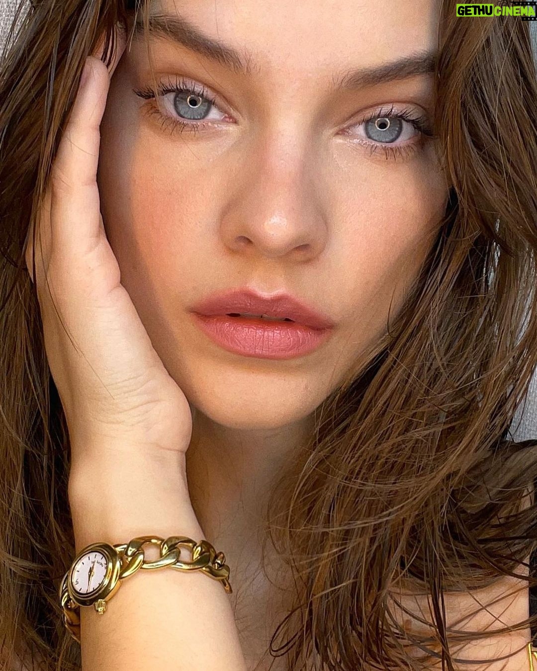 Barbara Palvin Instagram - Iām so gonna be on time from now on unless I get caught up staring at my new watch . š¤ DNA š¤ @heyharpershop