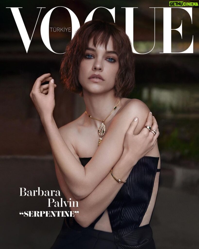 Barbara Palvin Instagram - New cover story out for @vogueturkiye shot by @evadolezalovaofficial 🐍 @bulgari