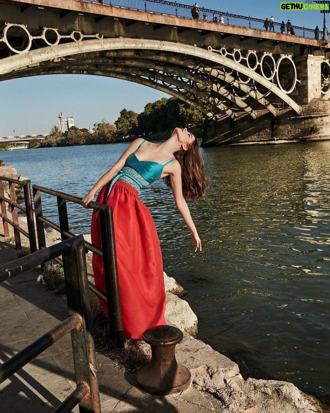Barbara Palvin Instagram - @elle_spain cover story with @armanibeauty is out now. Had such a great time in Sevilla working w an amazing team. ♥️ #armanibeauty #armanibeautypartner