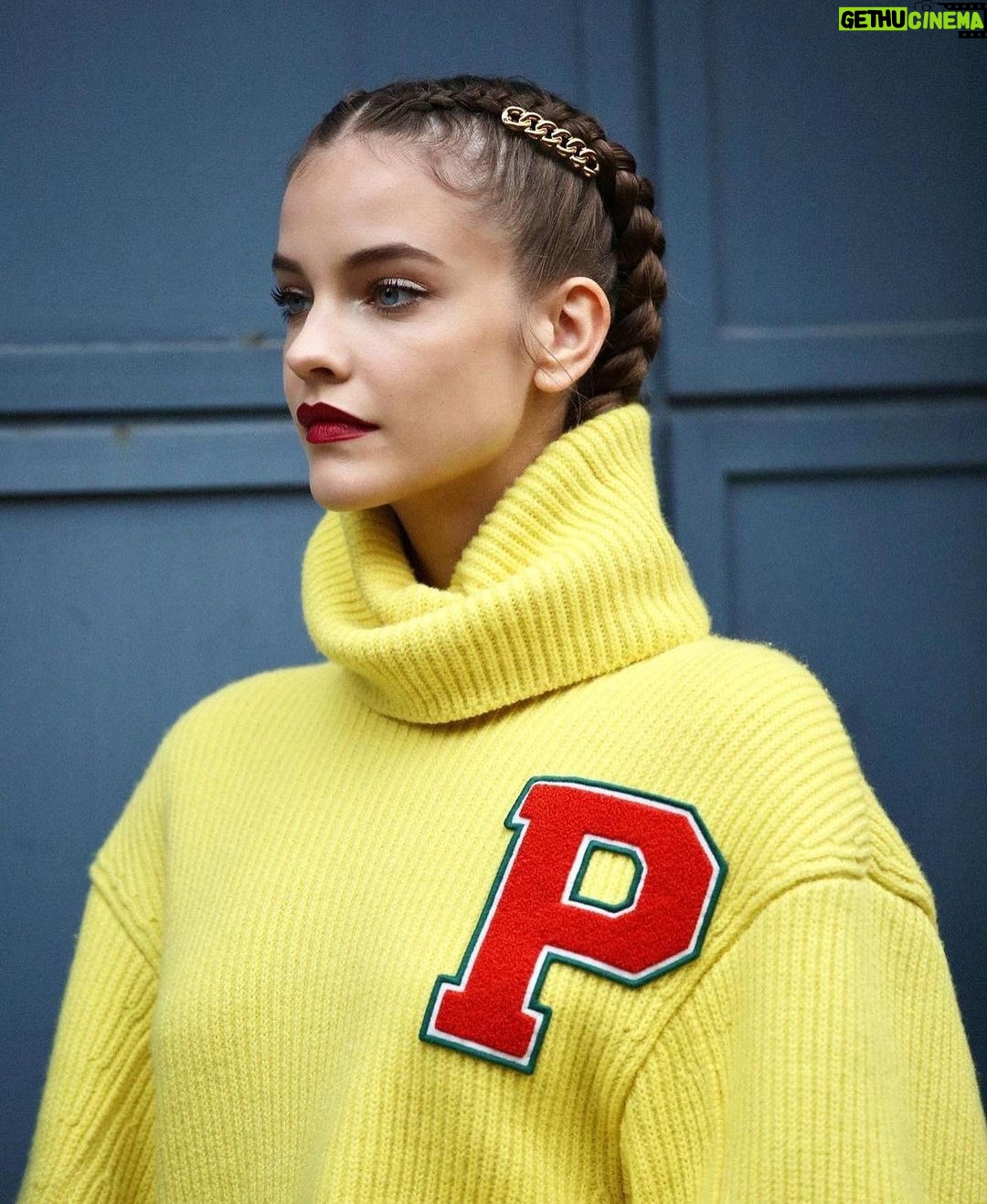Barbara Palvin Instagram - What a show 😍 what a collection! Thank you @philosophyofficial for having me!!! @lorenzo.serafini1973 #philosophyofficial #lorenzoserafini