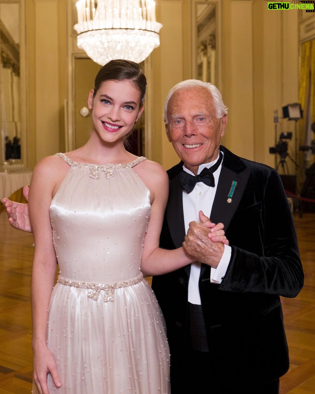 Barbara Palvin Instagram - Beautiful night in Milan at the @teatroallascala opening ! 🤩 thank you @giorgioarmani @armanibeauty for having me and @dylansprouse . #armanilipPower #armanibeauty