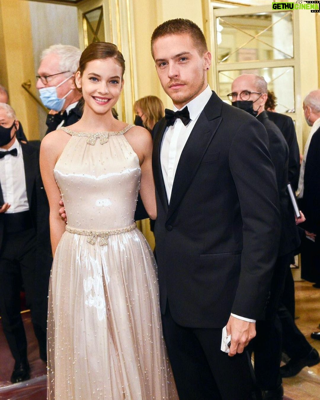 Barbara Palvin Instagram - Beautiful night in Milan at the @teatroallascala opening ! 🤩 thank you @giorgioarmani @armanibeauty for having me and @dylansprouse . #armanilipPower #armanibeauty