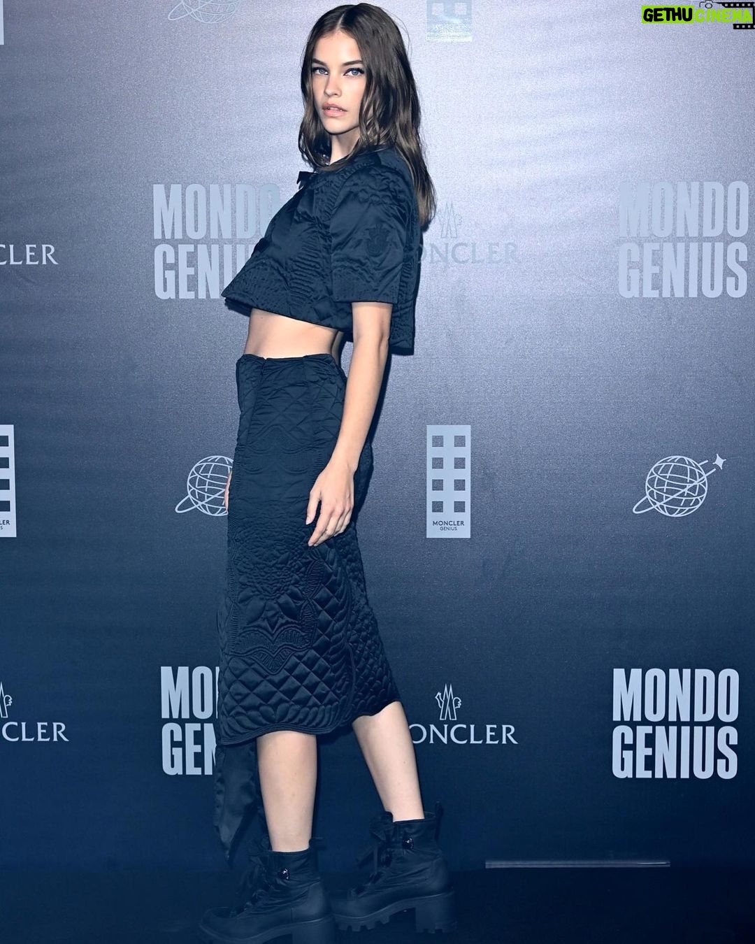 Barbara Palvin Instagram - GENIUS 🖤 @moncler #monclergenius