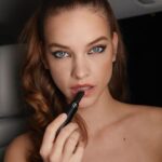 Barbara Palvin Instagram - Berlinale with my fav lipstick. Lip power 113 👄 @armanibeauty #armanibeauty