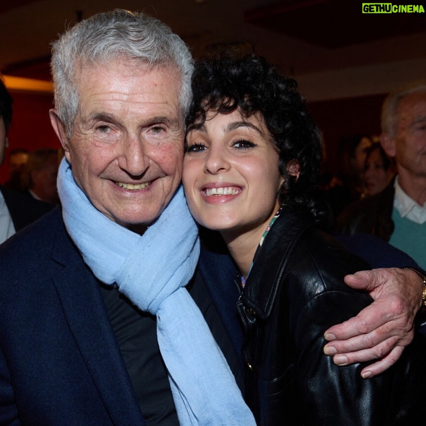 Barbara Pravi Instagram - Ohlala, Ohlala … Trop heureuse de vous annoncer que dans quelques jours, j’embarque pour une nouvelle folle aventure … 🚀 Monsieur Claude Lelouch m’offre ma premiere fois au cinéma ! Je me suis pincée plusieurs fois pour être sure que ce soit bien vrai. Quel honneur … bon dieu quel honneur ! Merci! Merci ! Merci ! 🌟Finalement🌟