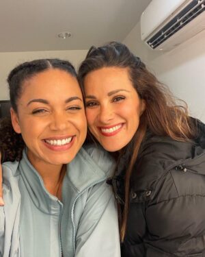 Barrett Doss Instagram - Until next week 💗💗💗 this is cute 😍

Feb 24th at 8/7c
@station19 #station19