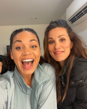 Barrett Doss Instagram - Until next week 💗💗💗 this is cute 😍

Feb 24th at 8/7c
@station19 #station19