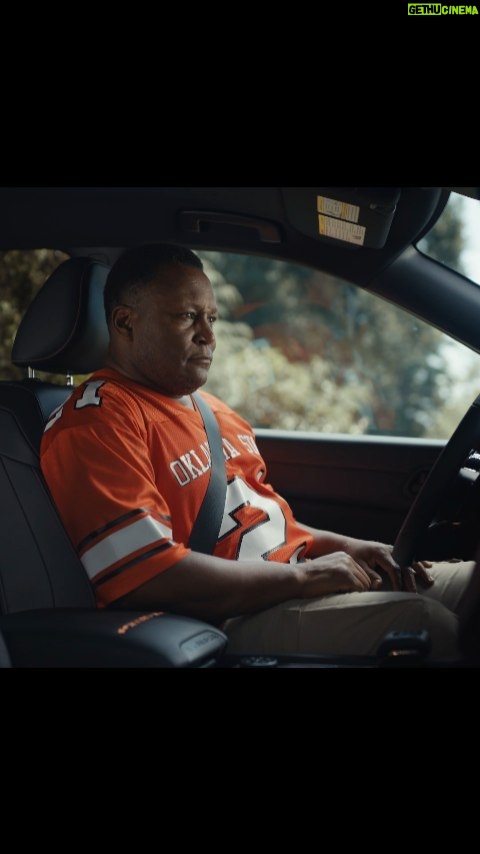 Barry Sanders Instagram - Just finished the @nissanusa #heismanhouse ad filming, and I am so excited for @ncaa fans to see the commercials... You will have to wait for the season to see what we are up to in the house, but here is my favorite from last year to get you fired up. #gopokes @okstate @heismantrophy @bakermayfield k1 Thanks to everyone at @nissan - your support of the #heismantrophytrust and college football. We love you guys.