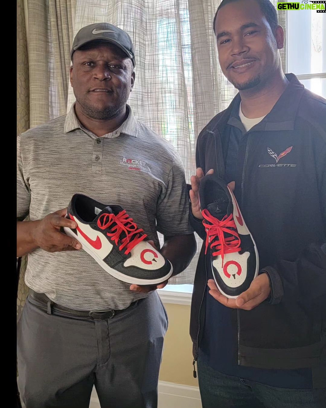 Barry Sanders Instagram - Check out the @rocketclassic @usnikefootball kicks @atwater_christopher made me for the #SpringClassic - Look Good - Play Good @detroitlionsnfl @pgatour
