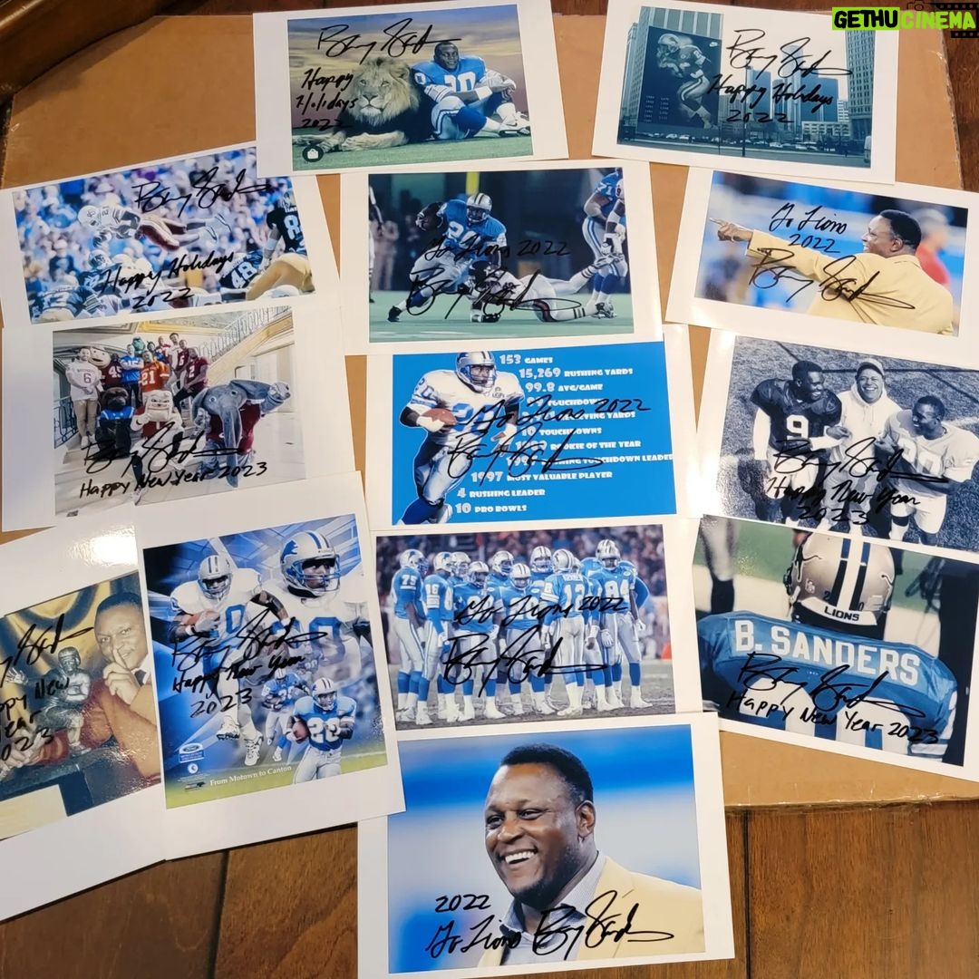 Barry Sanders Instagram - More winners all weekend with #sanderssponsorgiveaway - @detroitlionsnfl fans - these are just some of the photos that you can win leading up to the @nike shoe grand prize on XMAS- Good Luck and HAPPY HOLIDAYS