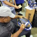 Barry Sanders Instagram – Excited for fans to see this special helmet for my statue ceremony.. only doing 20 so get with #Schwartzsports quick. @riddellsports @nsccshow @detroitlionsnfl