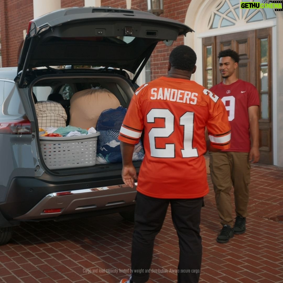 Barry Sanders Instagram - Hey @bryceyoung - It's #BathDay at the @nissanusa #heismanhouse - Don't forget to get #BigAL behind the ears. #NissanPartner Share our new ad and follow us for a chance to win a signed photo.