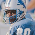 Barry Sanders Instagram - Father knows best — and @detroitlionsnfl legend @barrysanders always listened. 😂 ⁠“[My dad] was the reason I never spiked the football. I remember Tony Dorsett scored a touchdown on Monday Night Football and he did some kind of celebration. He probably just put his arms in the air or something. So in my next peewee football game, I went out and tried to imitate whatever Tony had done. After the game, I got into my dad’s car and he said, ‘Oh, you think that’s cute? If I ever see you mimicking those guys on TV.…’ And that was it. After that, I started just handing the ball to the ref.” (Link in bio) • 📸: @gettyimages