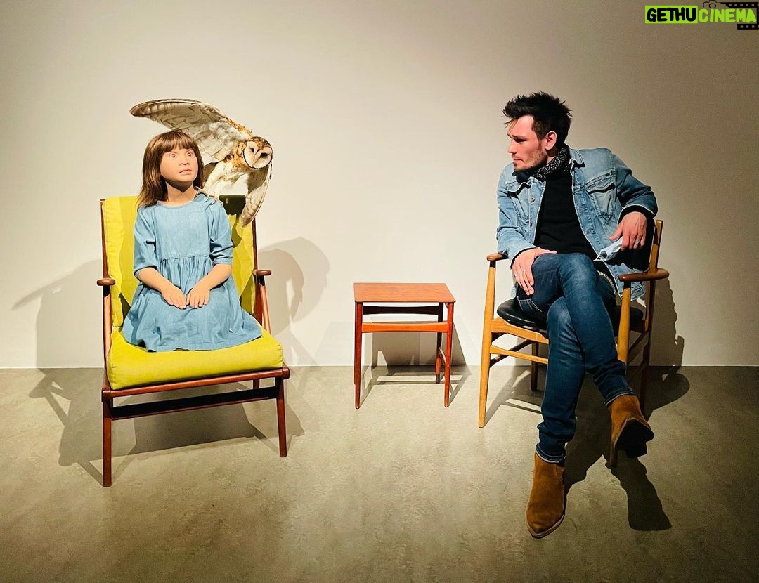 Bartosz Gelner Instagram - rozmowa ornitoLogiczna sztuka wśród sztuki vol. 10 #art#museum#cswtorun #patriciapiccinini CSW Toruń