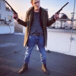Bartosz Gelner Instagram - Karol. Człowiek, który został gangsterem. #serial#odwroceni2#onset#tvn Warsaw, Poland