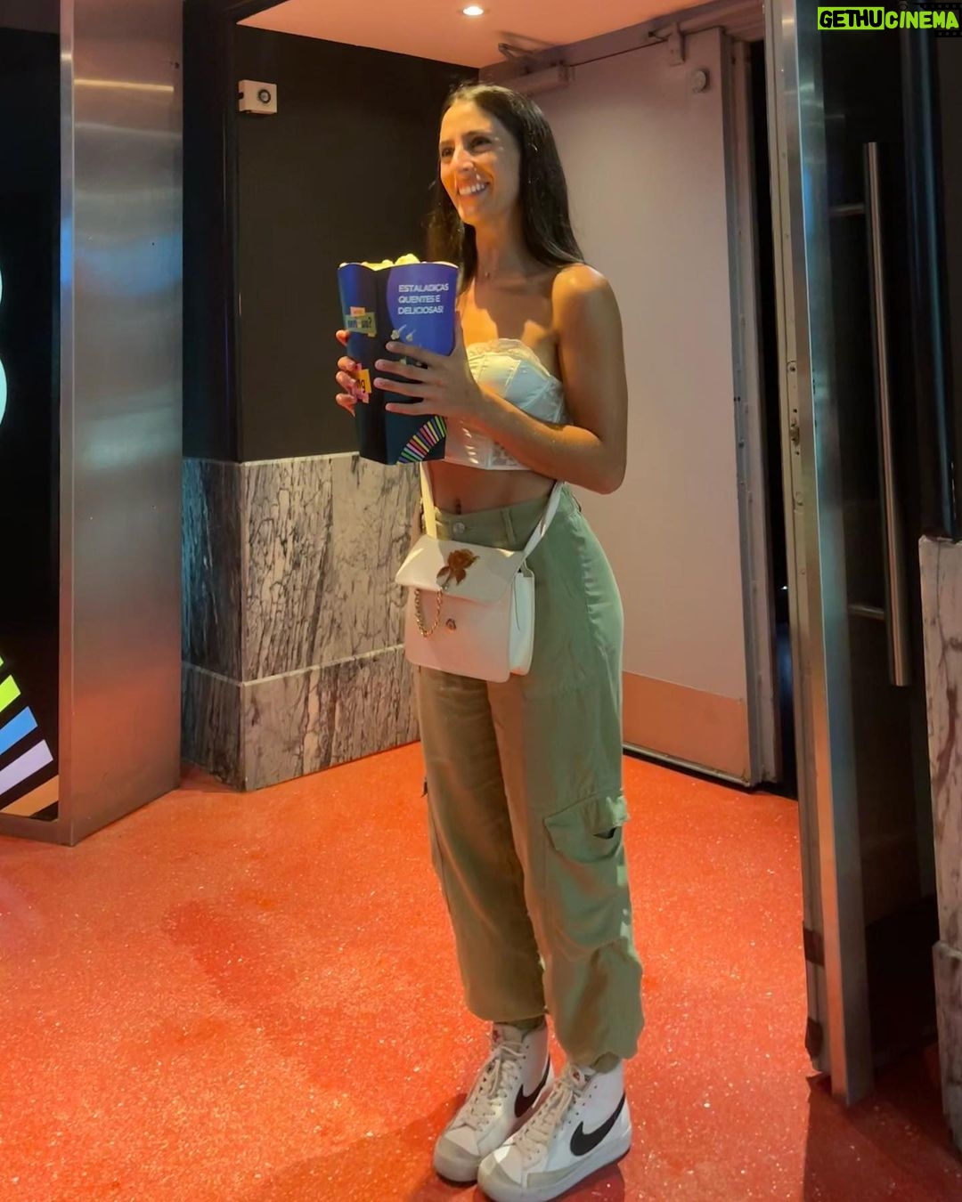 Beatriz Costa Instagram - A gosto. đ©” 1. Lisbonita. 2. AçaĂ Ă© VIDA. 3. Costa sem filtros. 4. Christopher Nolan+ Cillian Murphy=â€ïžâđ„ 5. Chegada Ă firma. 6. Costa na costa. 7. Isa bonita. 8. AmĂȘijoa todo o dia. 9. BrenĂ© Brown numa das melhores sĂ©ries que estĂĄ na HBO, "Atlas of the Heart". NecessĂĄria. 10. Holmes Place e a alegria da tonificação muscular! :) Lisboa