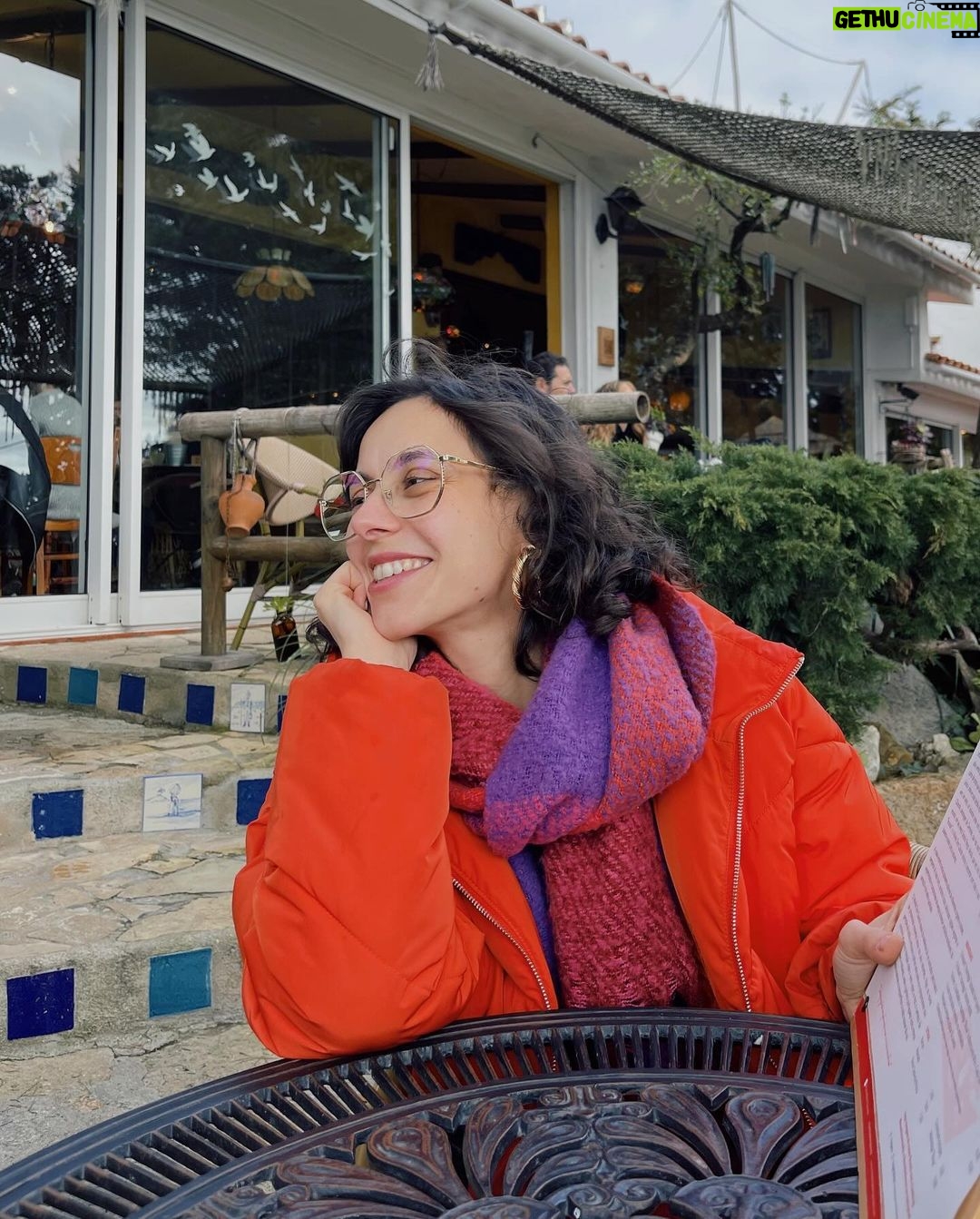 Beatriz Costa Instagram - Eu sei que a perfeição não existe mas se existisse um dia perfeito seria assim: 💘