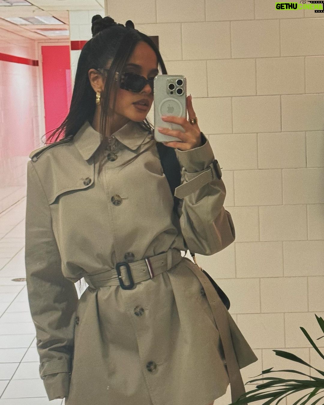 Becky G Instagram - city girllllll✨ New York, New York