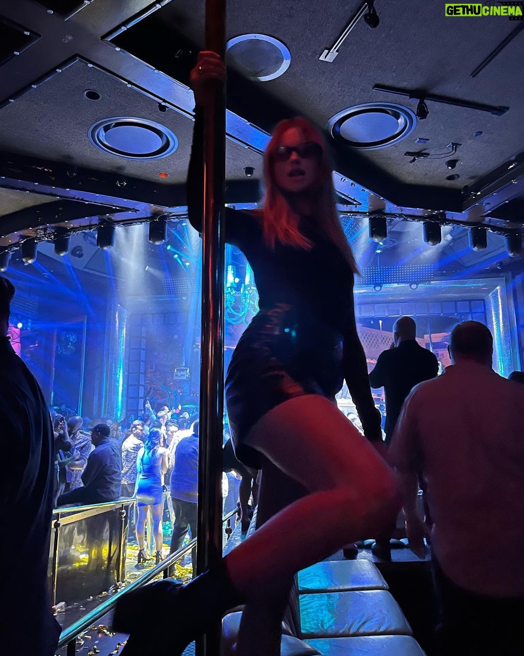 Behati Prinsloo Instagram - I DO…💒 Vegas style. @leiclick @thejackhuston love you both soooo much